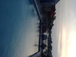 Fenwick Islander Motel