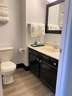 Fenwick Islander Motel