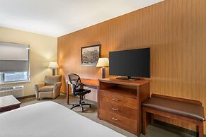 Best Western Plus Service Inn & Suites