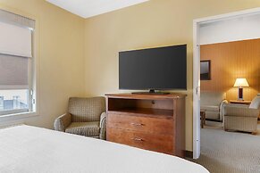 Best Western Plus Service Inn & Suites