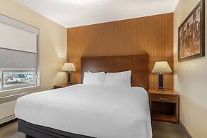 Best Western Plus Service Inn & Suites