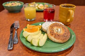 Best Western Plus Service Inn & Suites