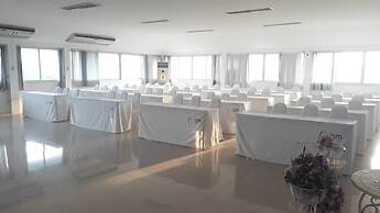 Phet Cha-am Plaza & Resort