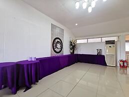 Phet Cha-am Plaza & Resort