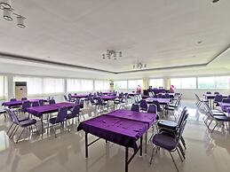 Phet Cha-am Plaza & Resort