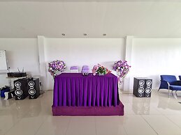 Phet Cha-am Plaza & Resort