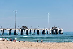 Dolphin Oceanfront Motel