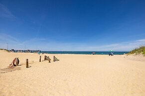 Dolphin Oceanfront Motel