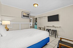 Dolphin Oceanfront Motel