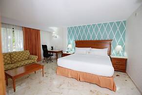 Continental Caribe Bay