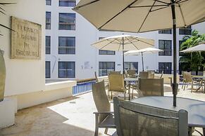 Continental Caribe Bay