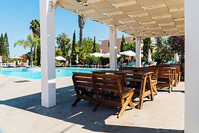 Ikaros Hotel