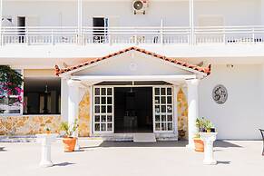 Ikaros Hotel