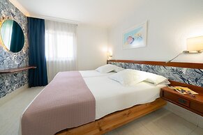 Plus Fariones Apartamentos