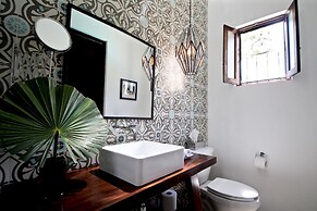 The Diplomat Boutique Hotel