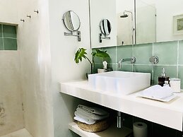 The Diplomat Boutique Hotel