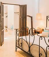 The Diplomat Boutique Hotel