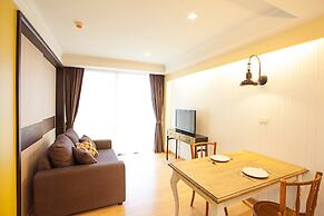 Rocco Hua Hin Beach Seaview