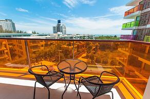Rocco Hua Hin Beach Seaview