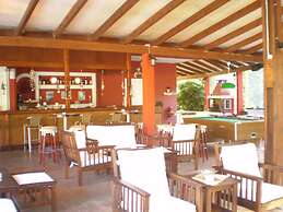 Damia Hotel
