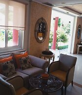 Damia Hotel
