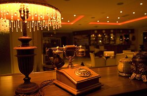 Damia Hotel