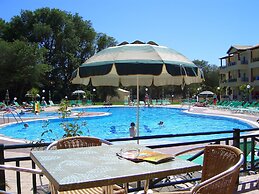 Damia Hotel