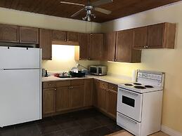 Marmora and Lake Inn