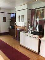 Marmora and Lake Inn