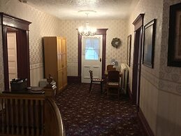 Marmora and Lake Inn