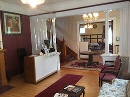 Marmora and Lake Inn