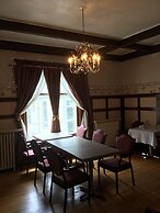 Marmora and Lake Inn