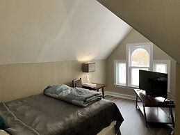 Marmora and Lake Inn