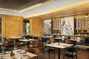 Courtyard By Marriott Bali Seminyak Resort