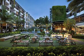 Courtyard By Marriott Bali Seminyak Resort