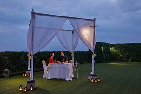 Courtyard By Marriott Bali Seminyak Resort