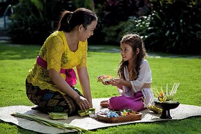 Courtyard By Marriott Bali Seminyak Resort