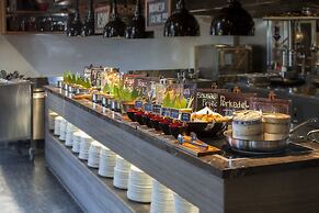 Courtyard By Marriott Bali Seminyak Resort