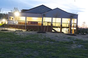 Executive Inn And Suites