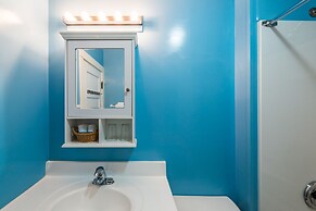 Ocean Island Garden Suites