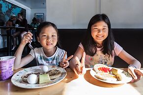 Ocean Island Inn Backpackers Suites - Hostel