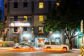 Ocean Island Inn Backpackers Suites - Hostel