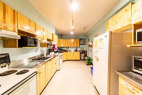 Ocean Island Inn Backpackers Suites - Hostel