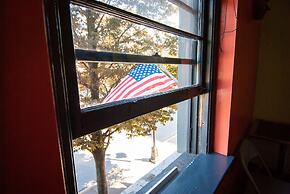 Ocean Island Inn Backpackers Suites - Hostel