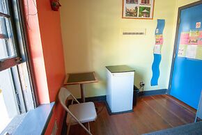 Ocean Island Inn Backpackers Suites - Hostel