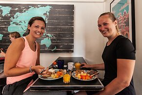 Ocean Island Inn Backpackers Suites - Hostel