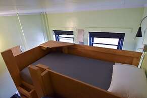 Ocean Island Inn Backpackers Suites - Hostel