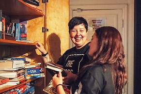 Ocean Island Inn Backpackers Suites - Hostel