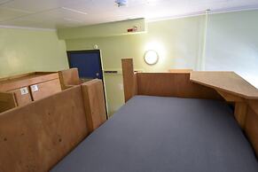 Ocean Island Inn Backpackers Suites - Hostel