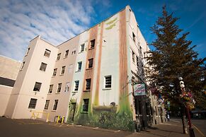 Ocean Island Inn Backpackers Suites - Hostel